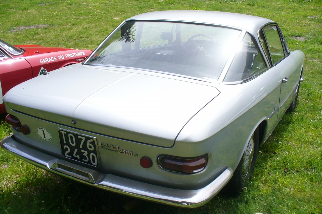 Fiat 2300 s