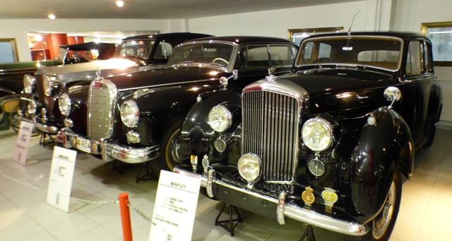 Bentley, Mercedes Adenauer