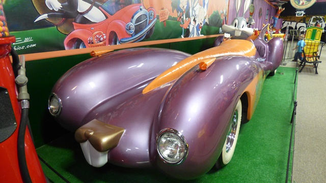 Bug' s bunny car 's ;volo museum