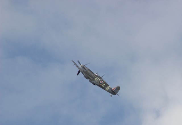 En vol avec un Spitfire,  fa / ms