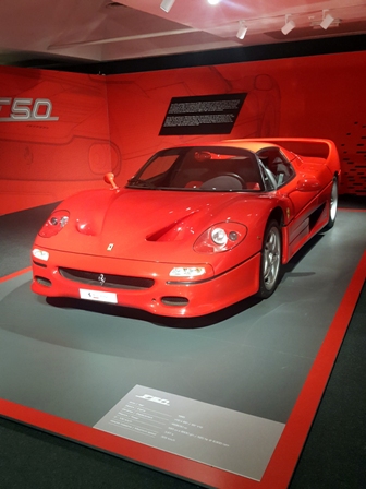 Ferrari f50,  vintage cars  & co