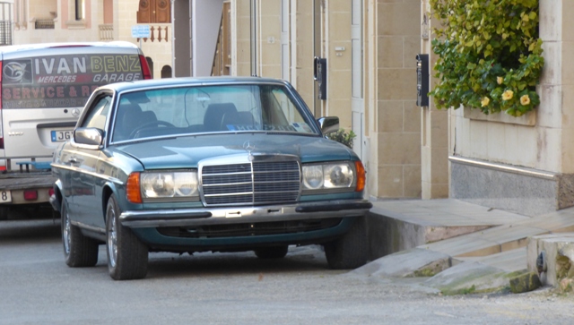 Mercedes 230 c, Malte
